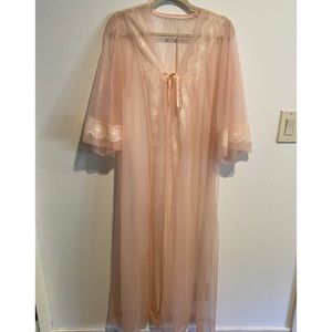 Vintage Pink Chiffon Flowing Capeback Negligée Nightgown